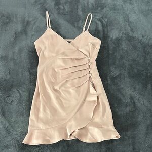 Elegant‎ Cream Sleeveless Dress